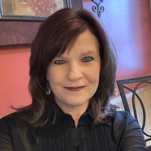 Meet your Posher, Brenda